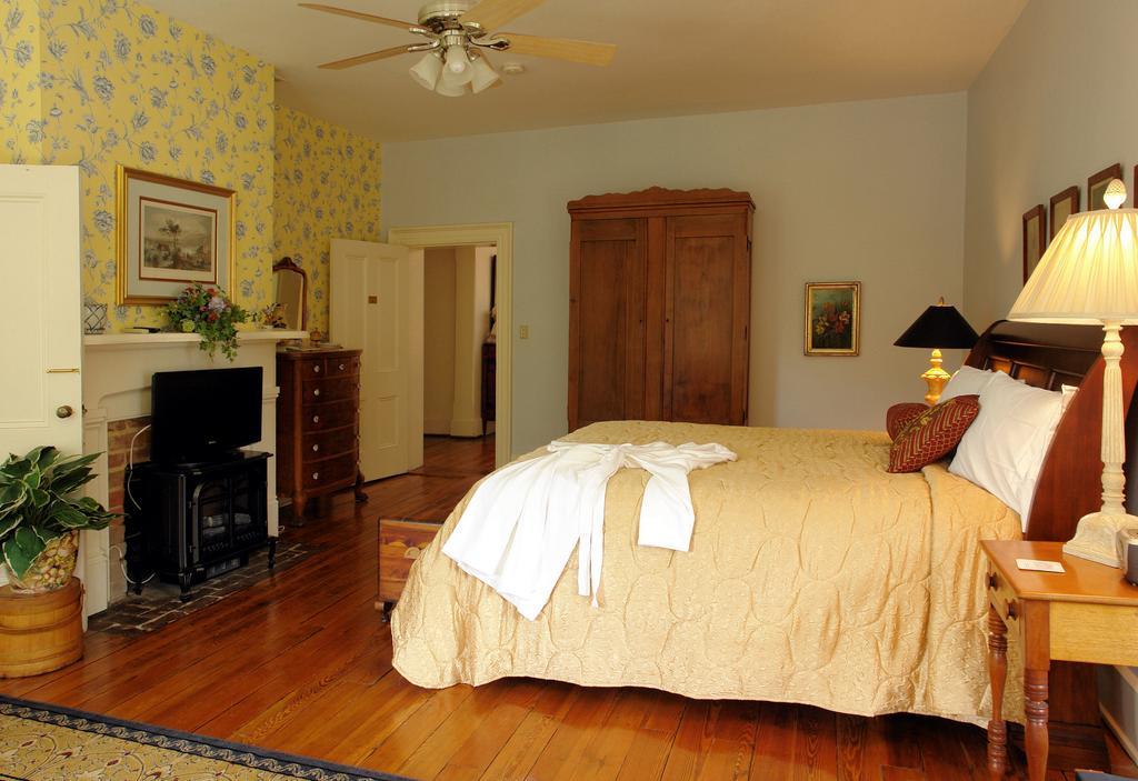 Rockwood Manor Bed & Breakfast Dublin Exterior photo